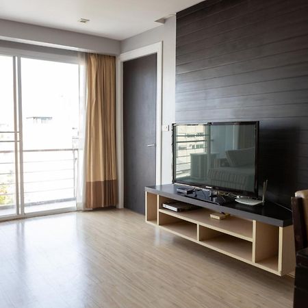 Go Inn Thonglor 23 โกอินน์ ทองหล่อ 23 X Bangkok Bagian luar foto