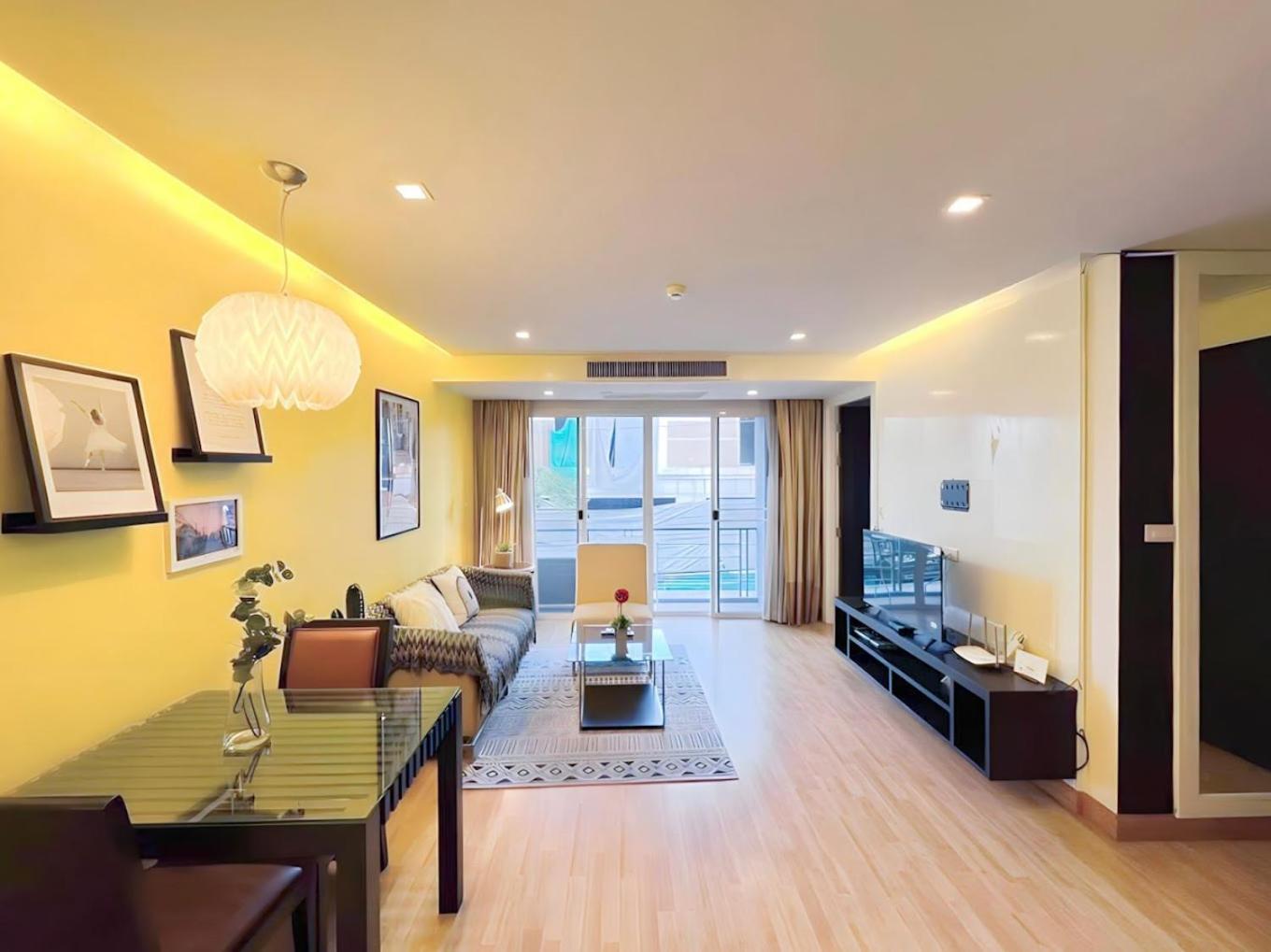 Go Inn Thonglor 23 โกอินน์ ทองหล่อ 23 X Bangkok Bagian luar foto