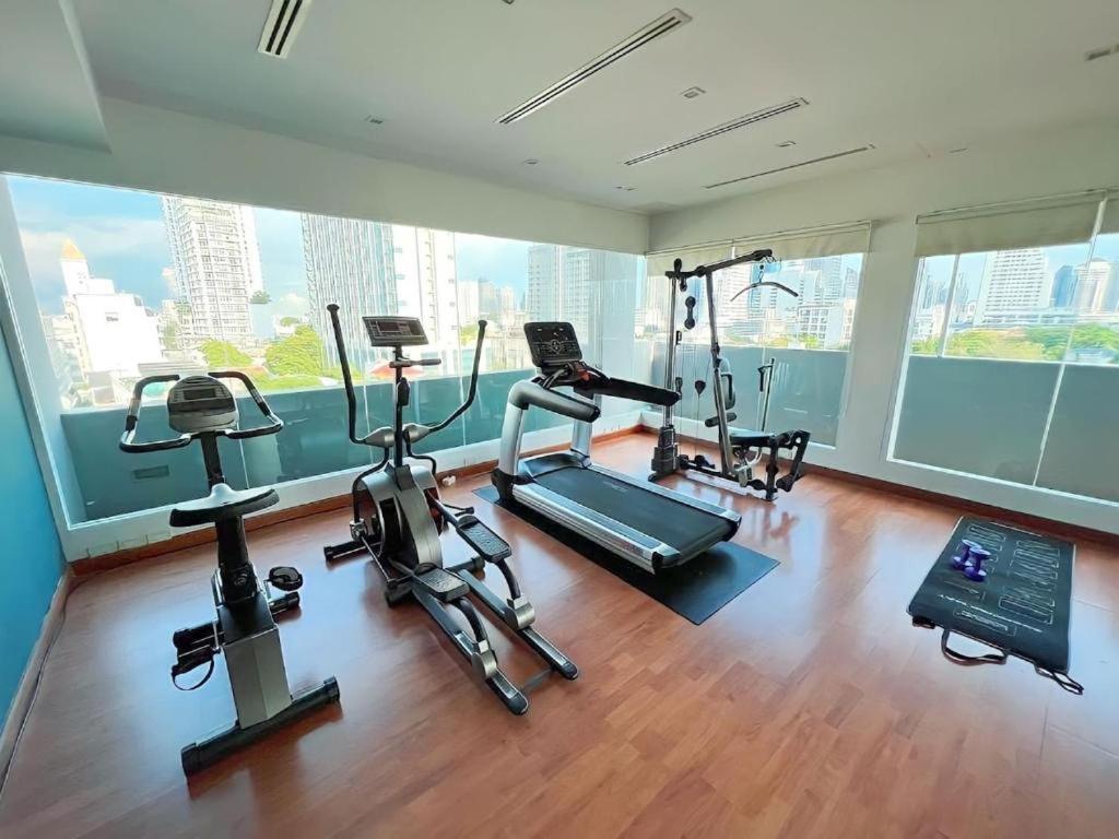 Go Inn Thonglor 23 โกอินน์ ทองหล่อ 23 X Bangkok Bagian luar foto